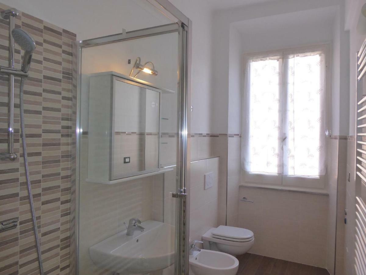 La Casa Del Merlo By Holiday World Sestri Levante Bagian luar foto