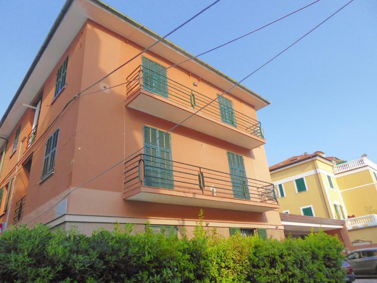La Casa Del Merlo By Holiday World Sestri Levante Bagian luar foto